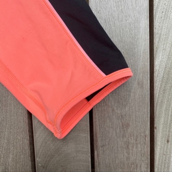 LULULEMON Wunder Coral & Black Cropped Leggings - Picture 4 of 6